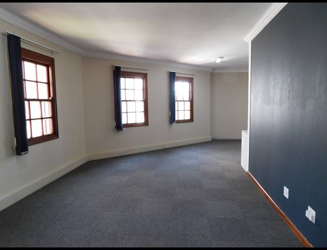 200M² OFFICE TO LET IN FERNDALE